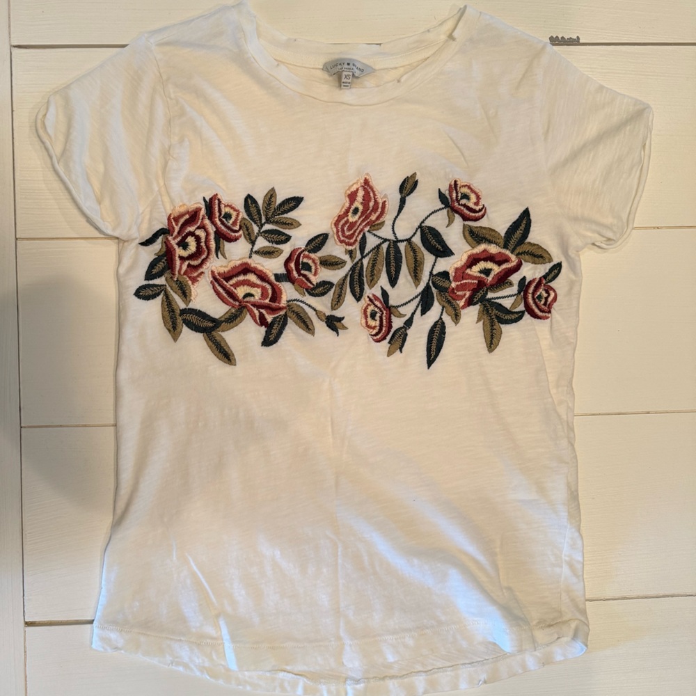 Lucky Brand Jeans Embroidered Floral Tshirt Vintage Short Sleeve Top XS